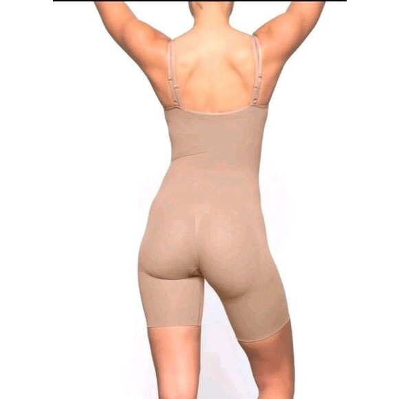 SKIMS Butt Enhancing Shapewear Open Bust Mid Thigh Bodysuit Sz 3X Clay New Open - Picture 2 of 9